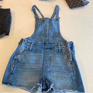 Madewell denim short overalls size small